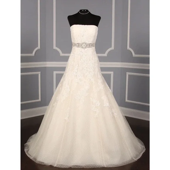 Pronovias | Dresses | Pronovias Bilyana Ivory Strapless Fit Flare Lace  Wedding Dress Plus Size 6 | Poshmark